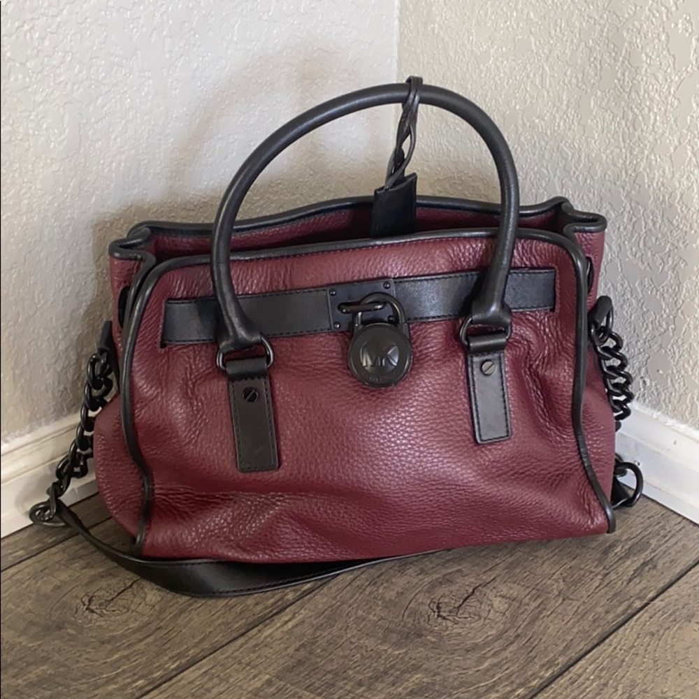 MICHAEL KORS HAMILTON LEATHER MERLOT/BLACK SATCHEL